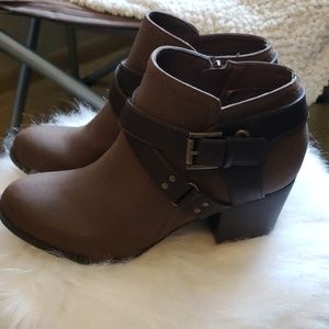 ⚡Flash Sale ⚡Brown Indigo Rd Booties Size 6